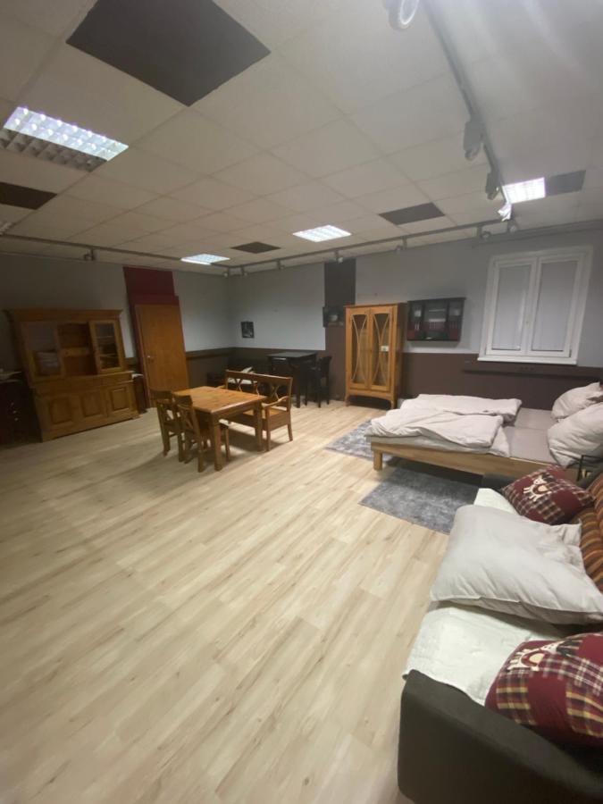 Nous Cafe & Restaurant Hotel Krumnussbaum Екстериор снимка